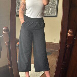 Eddie Bauer Wide Leg Travel Pants